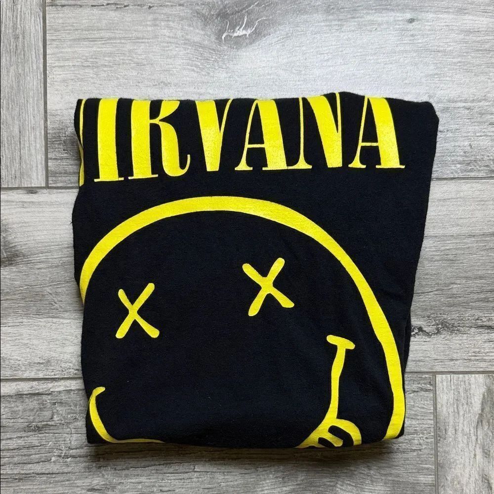 Nirvana Black T-Shirt with Yellow Graphic Size XL